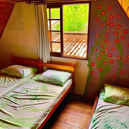 Hostel Mueller Na Praia De Mocambique Флорианополис Экстерьер фото