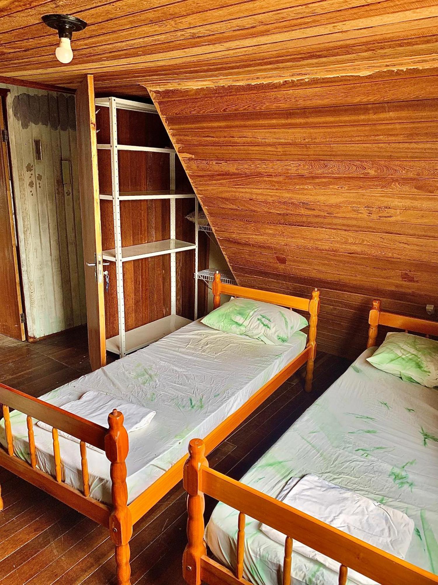 Hostel Mueller Na Praia De Mocambique Флорианополис Экстерьер фото